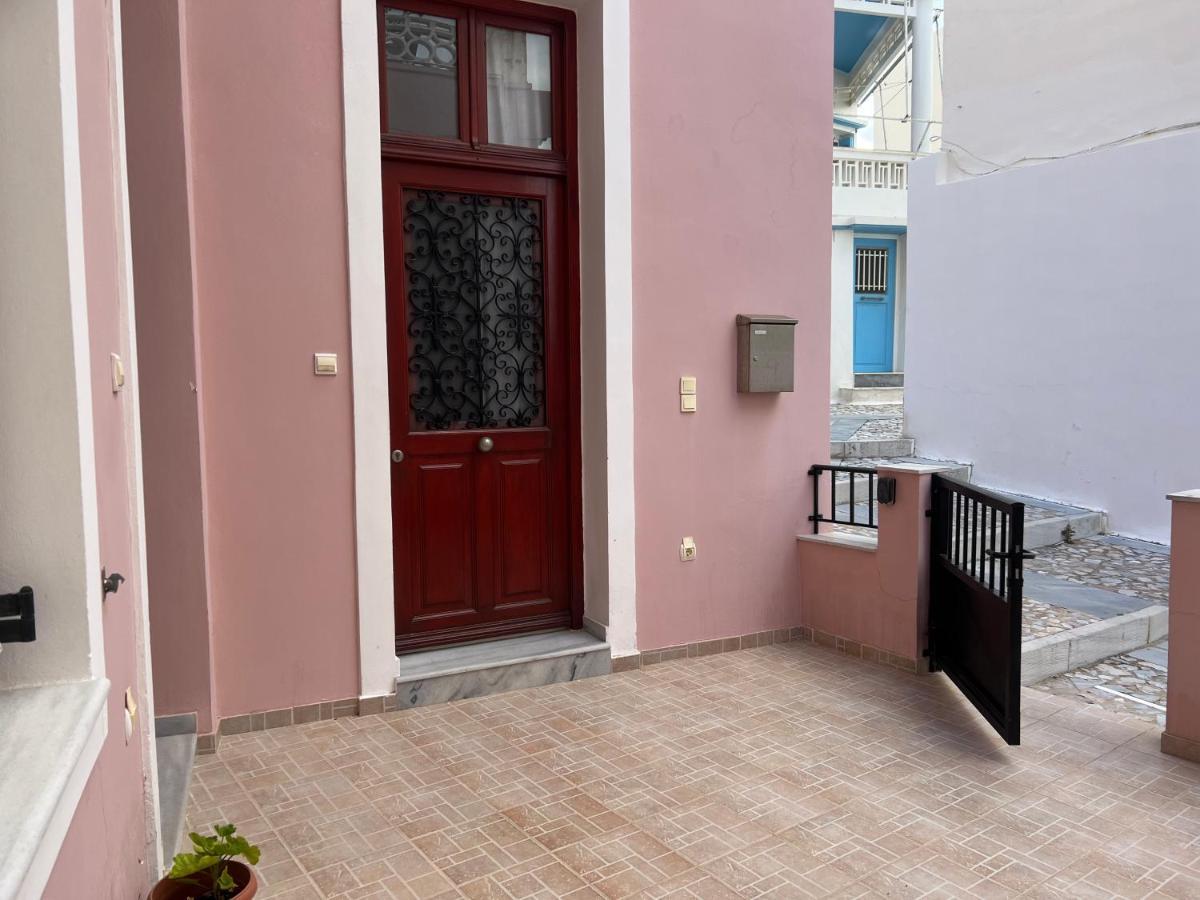Ermoupoli, Syros City Apartments Extérieur photo